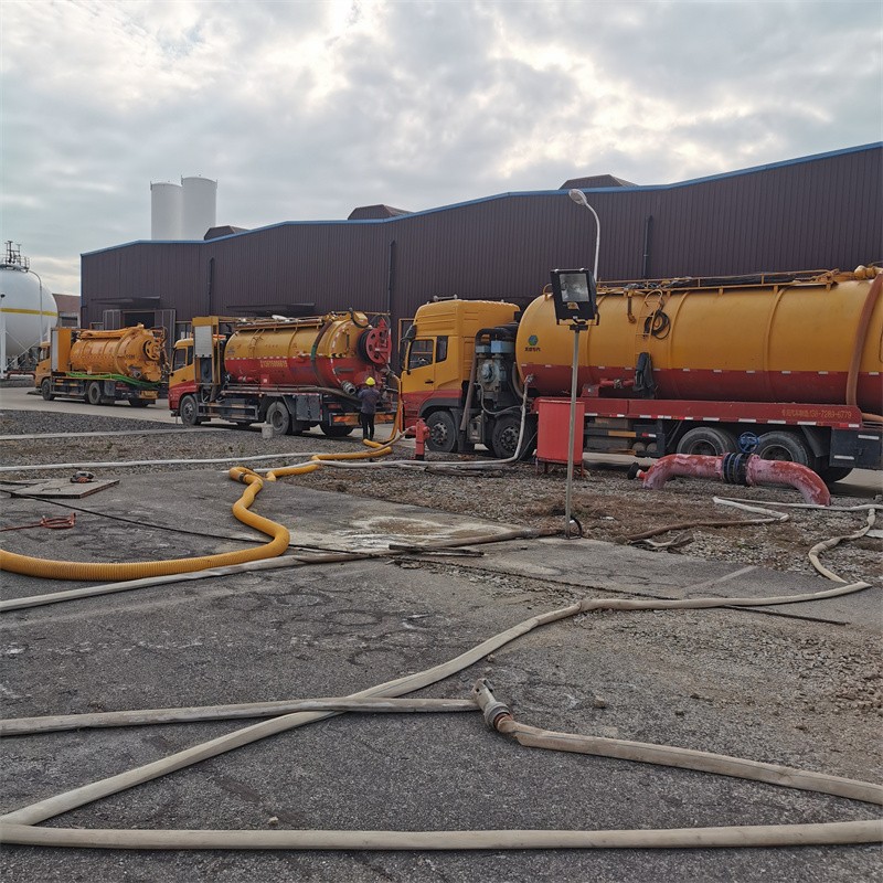 赫山污水池清理